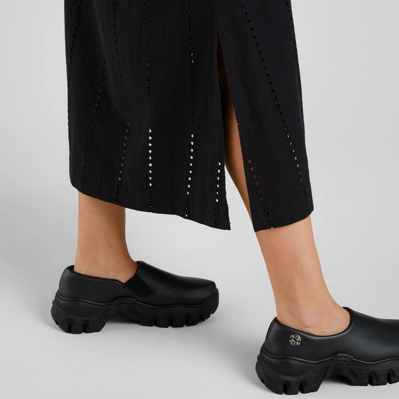 Skirt Viken Schiffli, Black