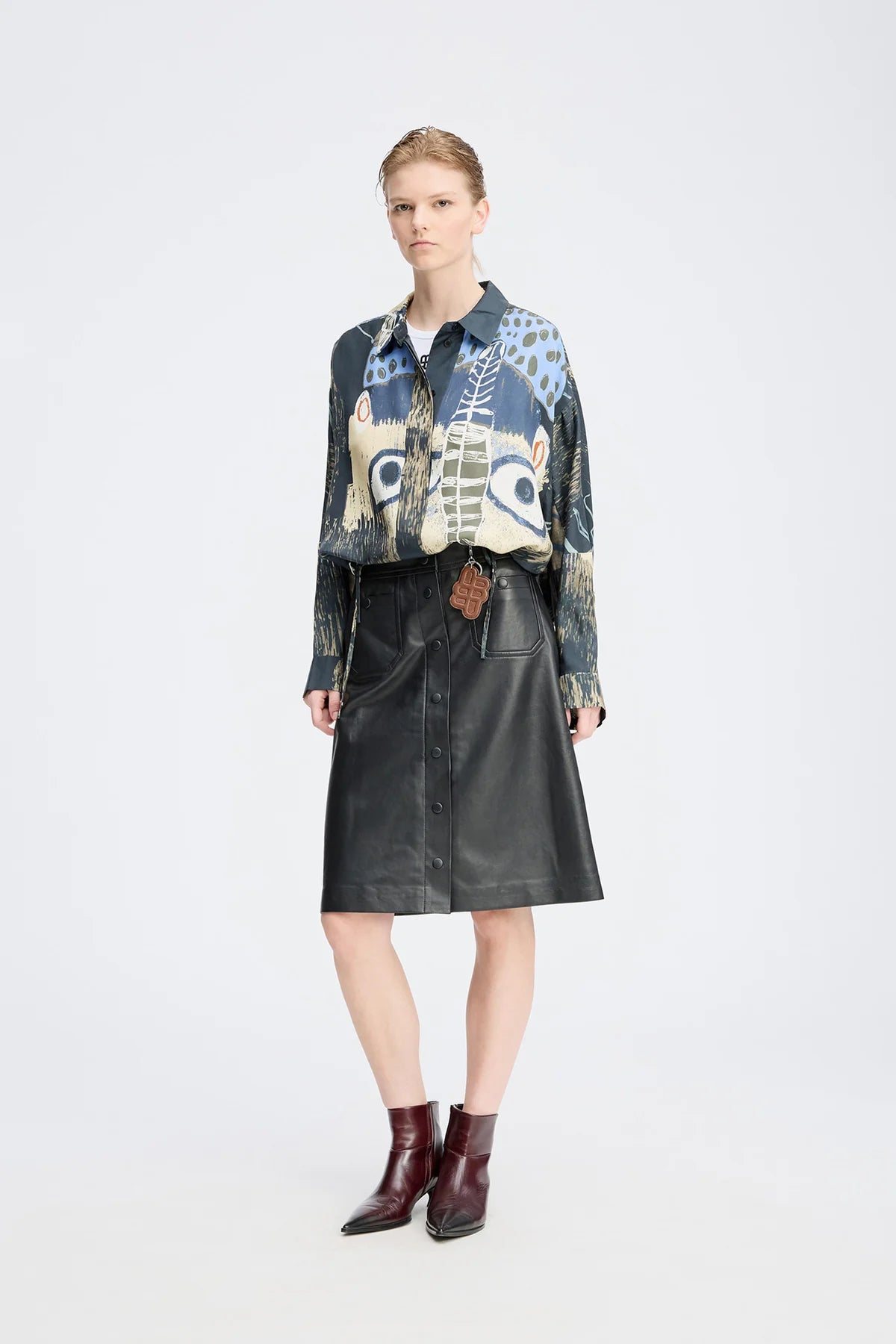 Loasta Top Black Print