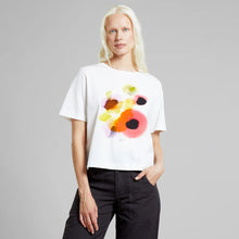 Ladda upp bild till gallerivisning, T-shirt Vadstena Abstract Flowers, Såininorden
