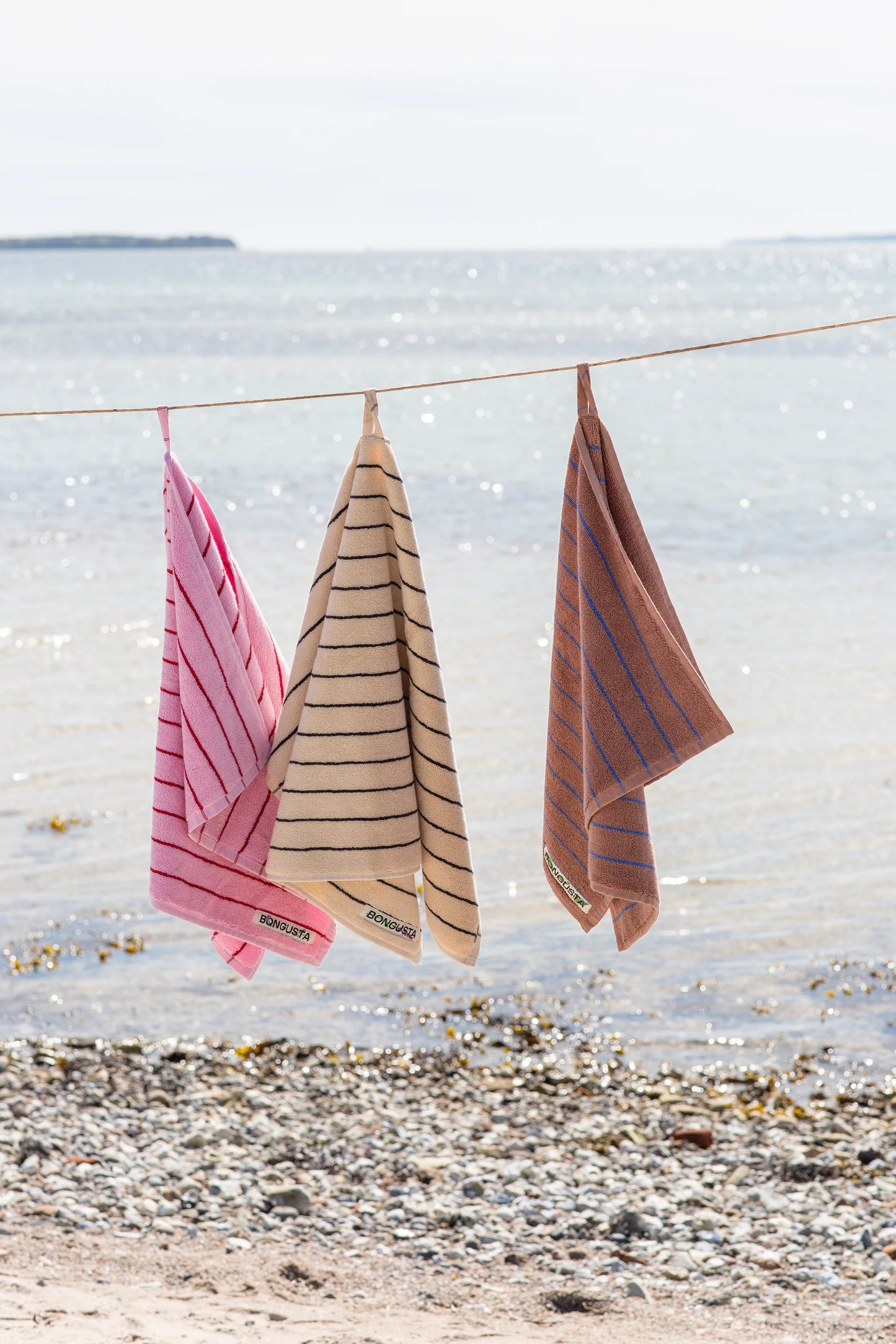 Naram Bath Towel, Camel & Ultramarine Blue