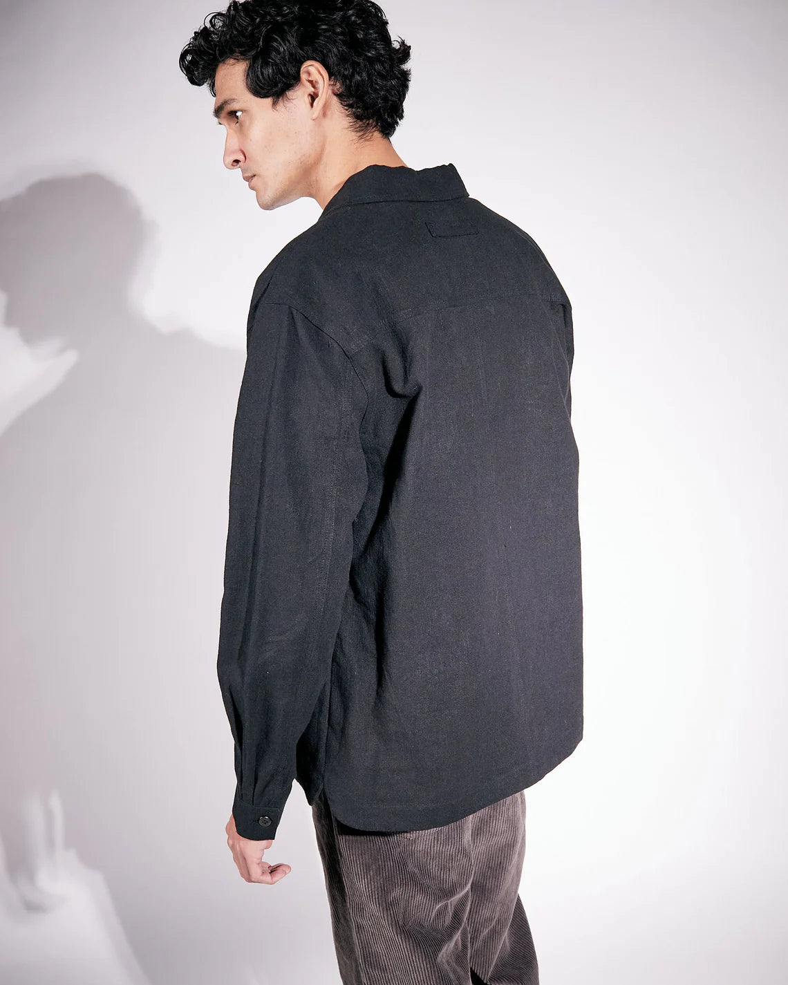 Frank Linen, Black