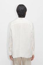 Ladda upp bild till gallerivisning, Elma Edit Clean Shirt, Offwhite Linen
