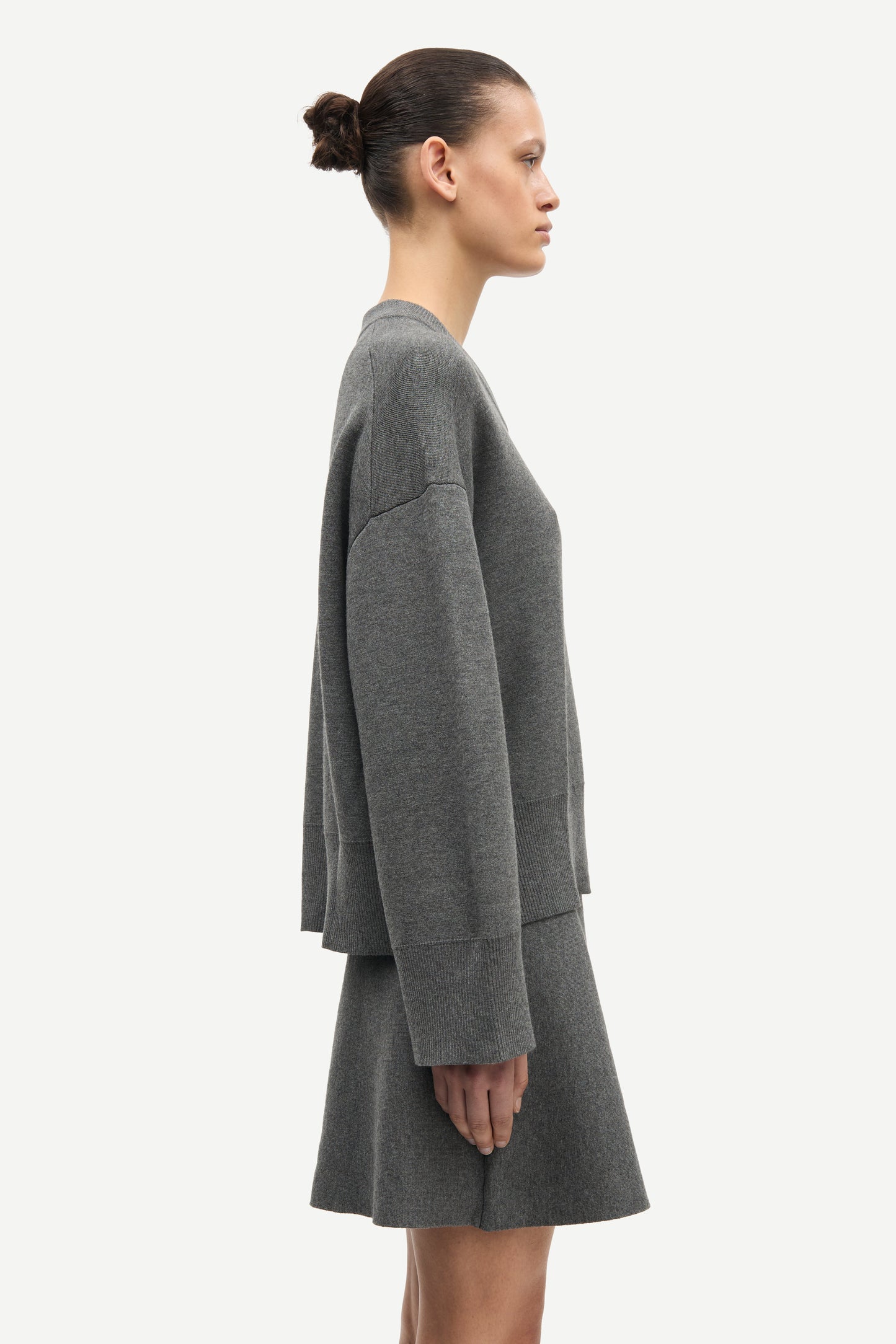 Salula V-neck, Dark Grey