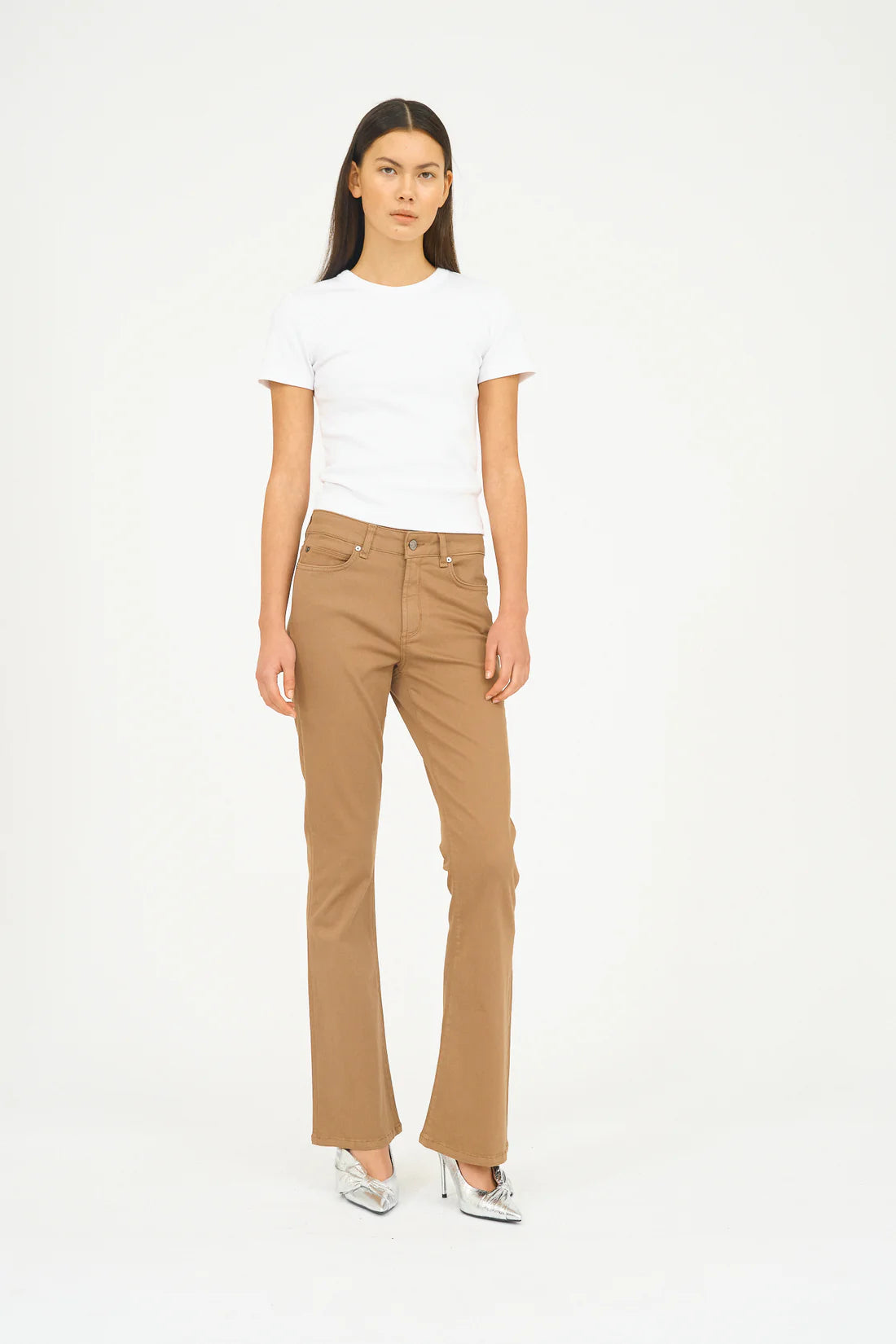 Tara Jeans, Nuts Brown