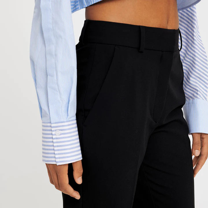 Olivia 285 Regular, Black