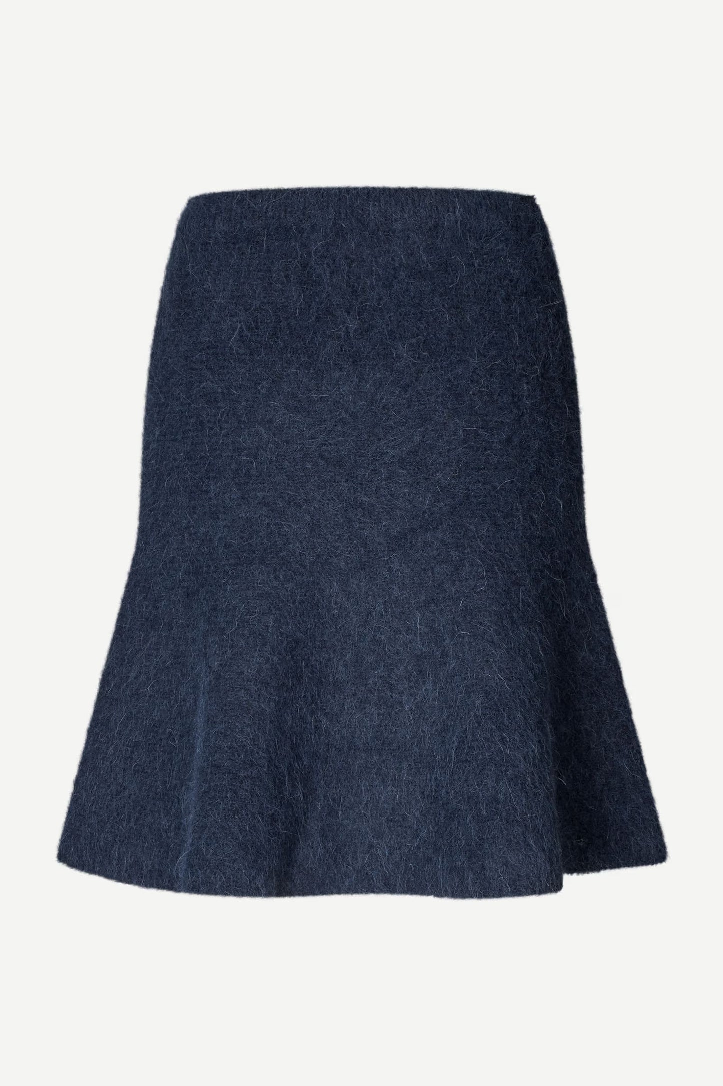 Sajeanne Skirt, Salute