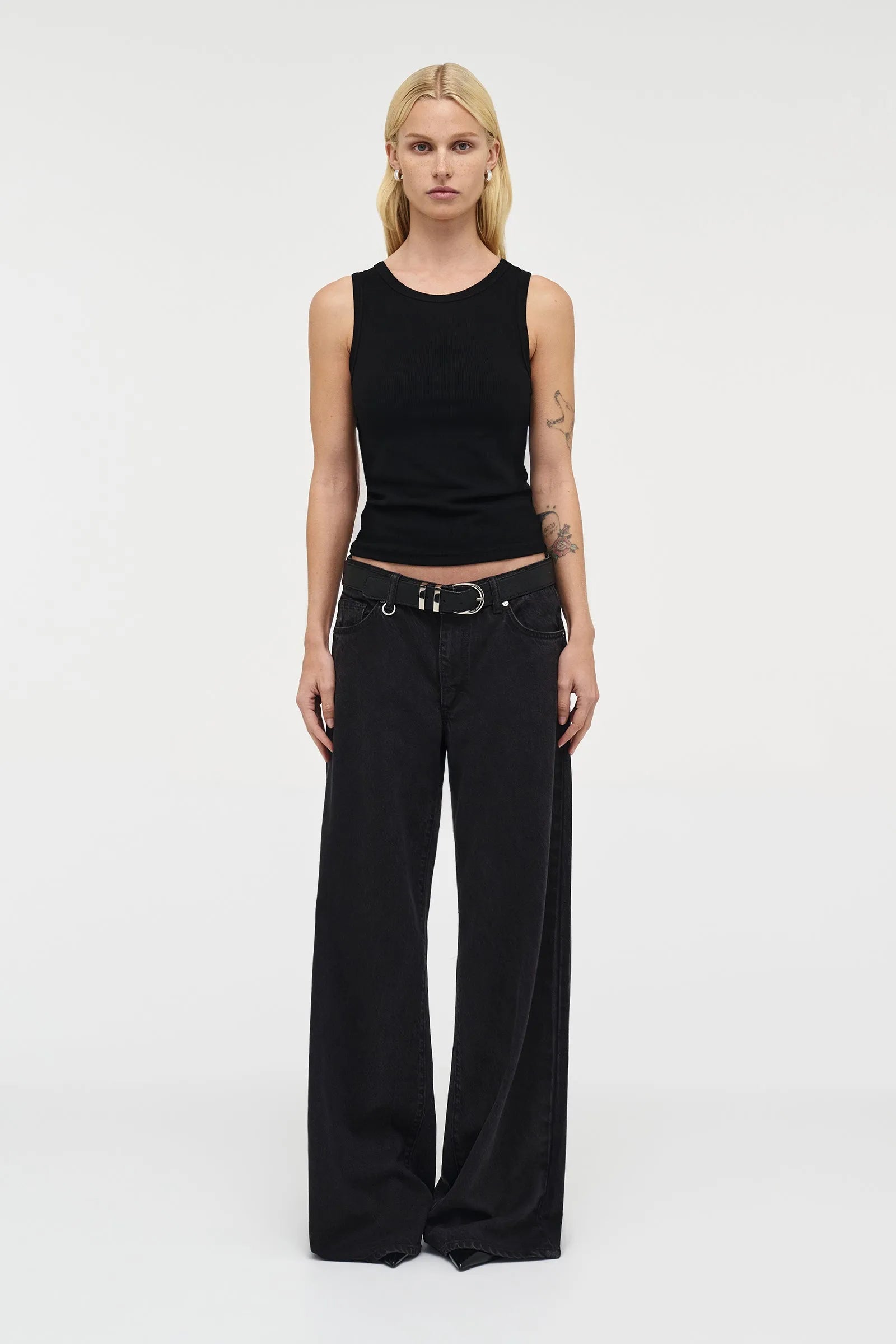 Milla Wide Blackout, Neuw, Såininorden