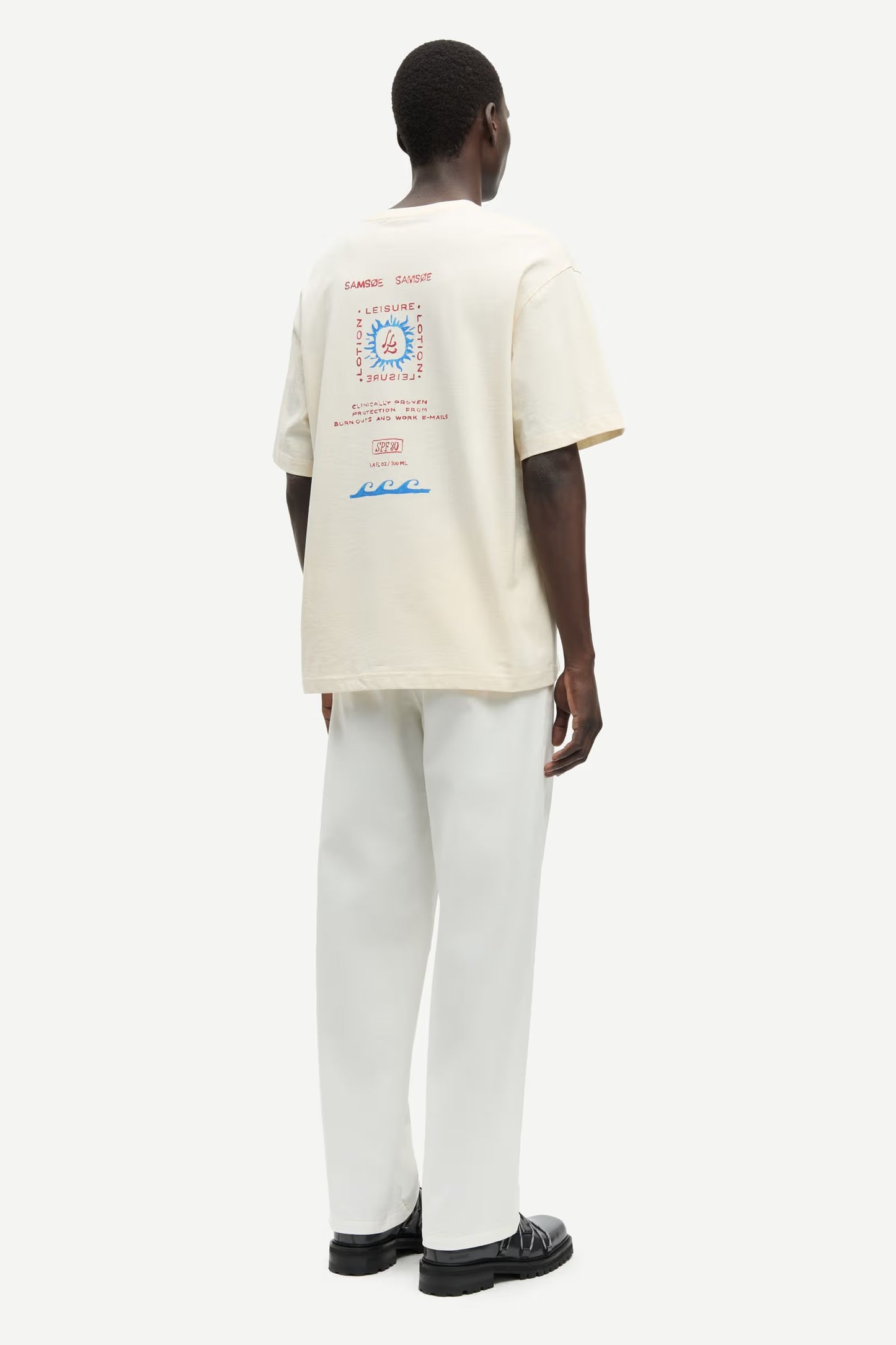 Sagergei T-shirt, Neutral Leisure