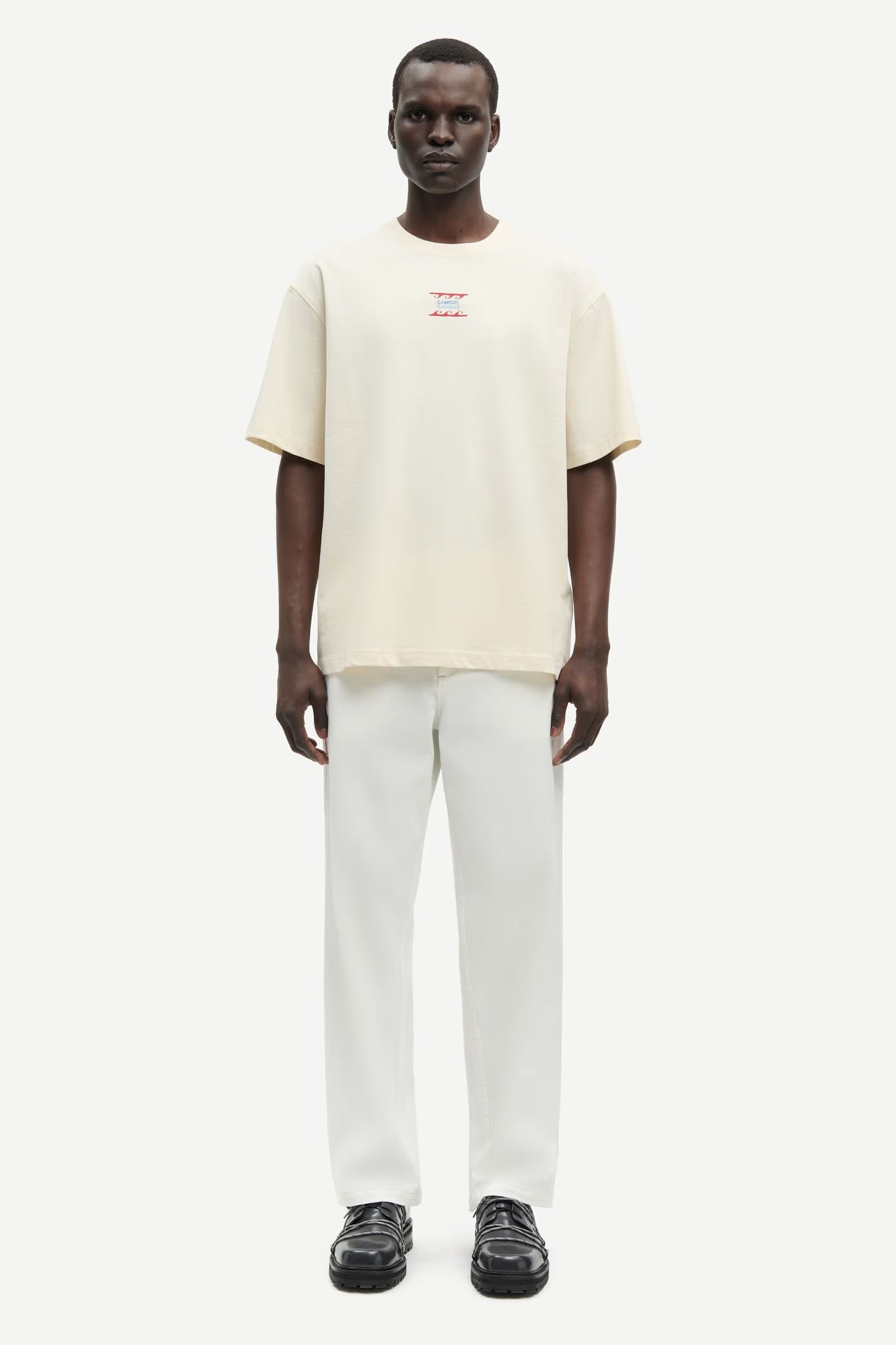 Sagergei T-shirt, Neutral Leisure