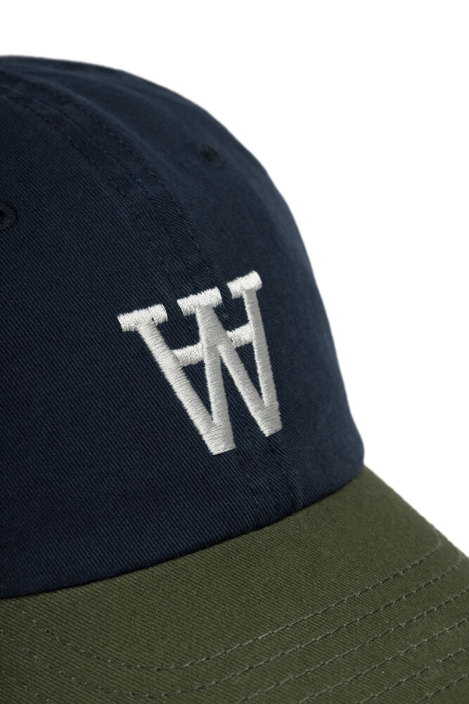 WWAA Embroidery Keps, Salute