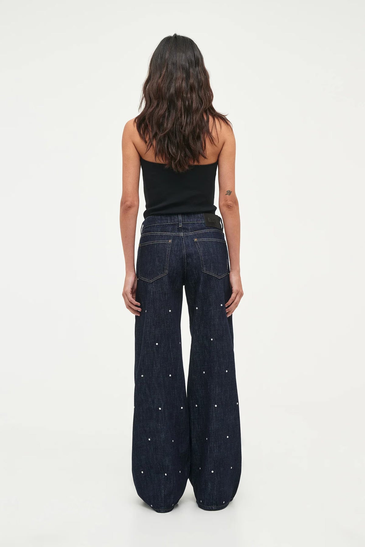 Milla Wide, Rinse Studs