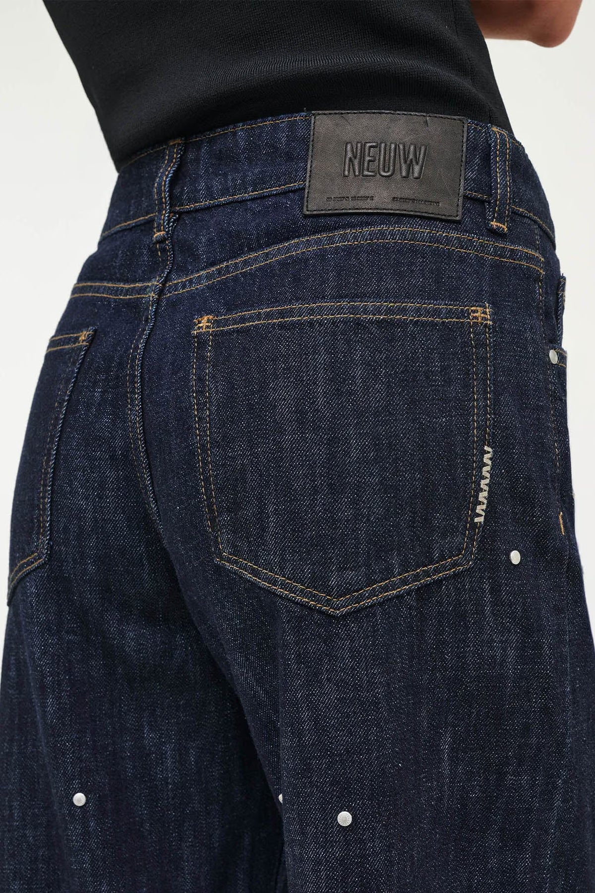 Milla Wide, Rinse Studs