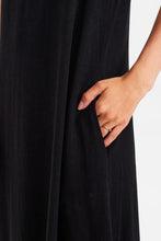 Ladda upp bild till gallerivisning, Nusassie Dress, Caviar

