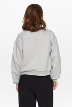 Ladda upp bild till gallerivisning, Nutyra Sweat, Medium Grey Melange
