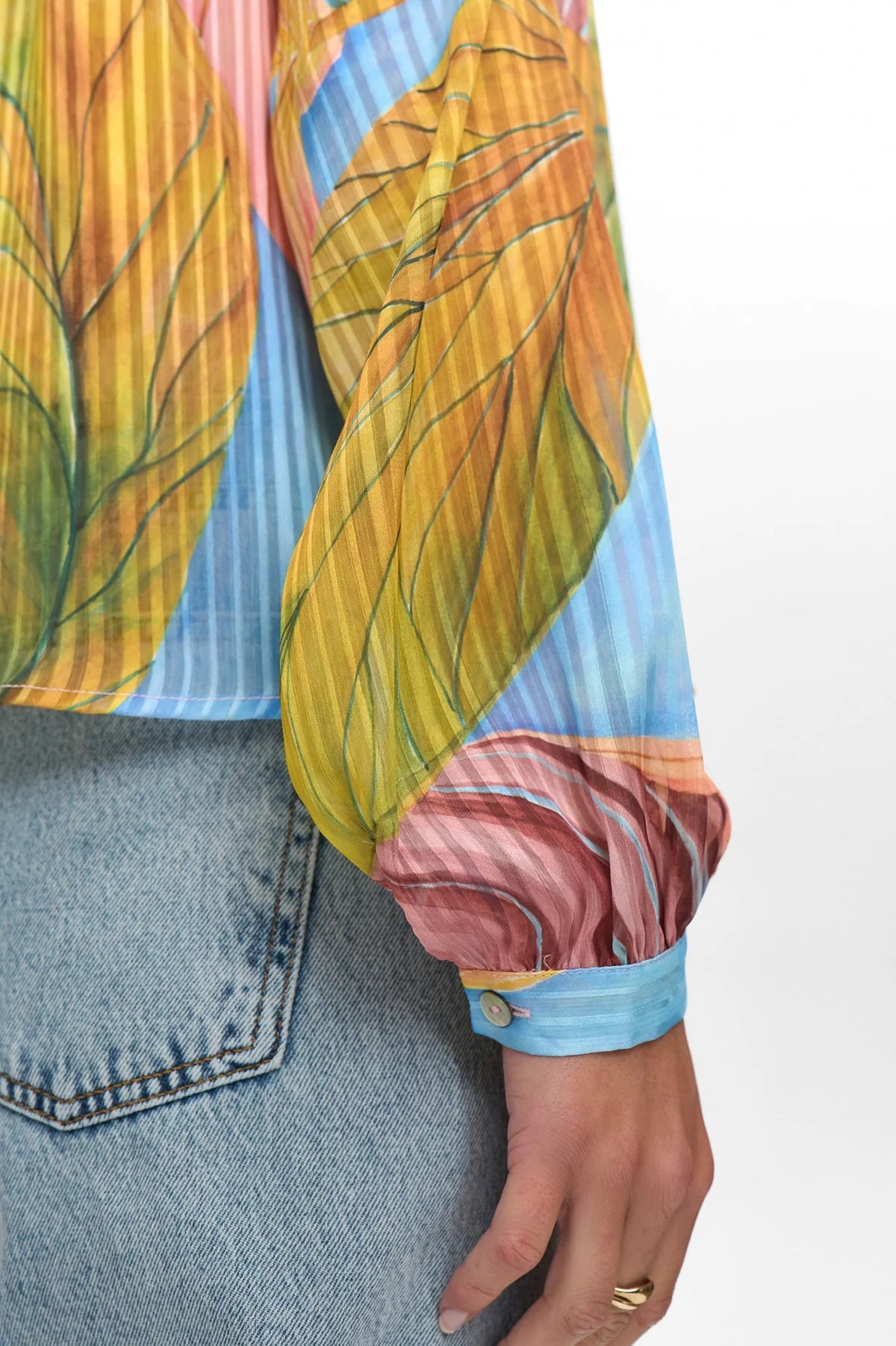 Nukaya Shirt, Aquarius
