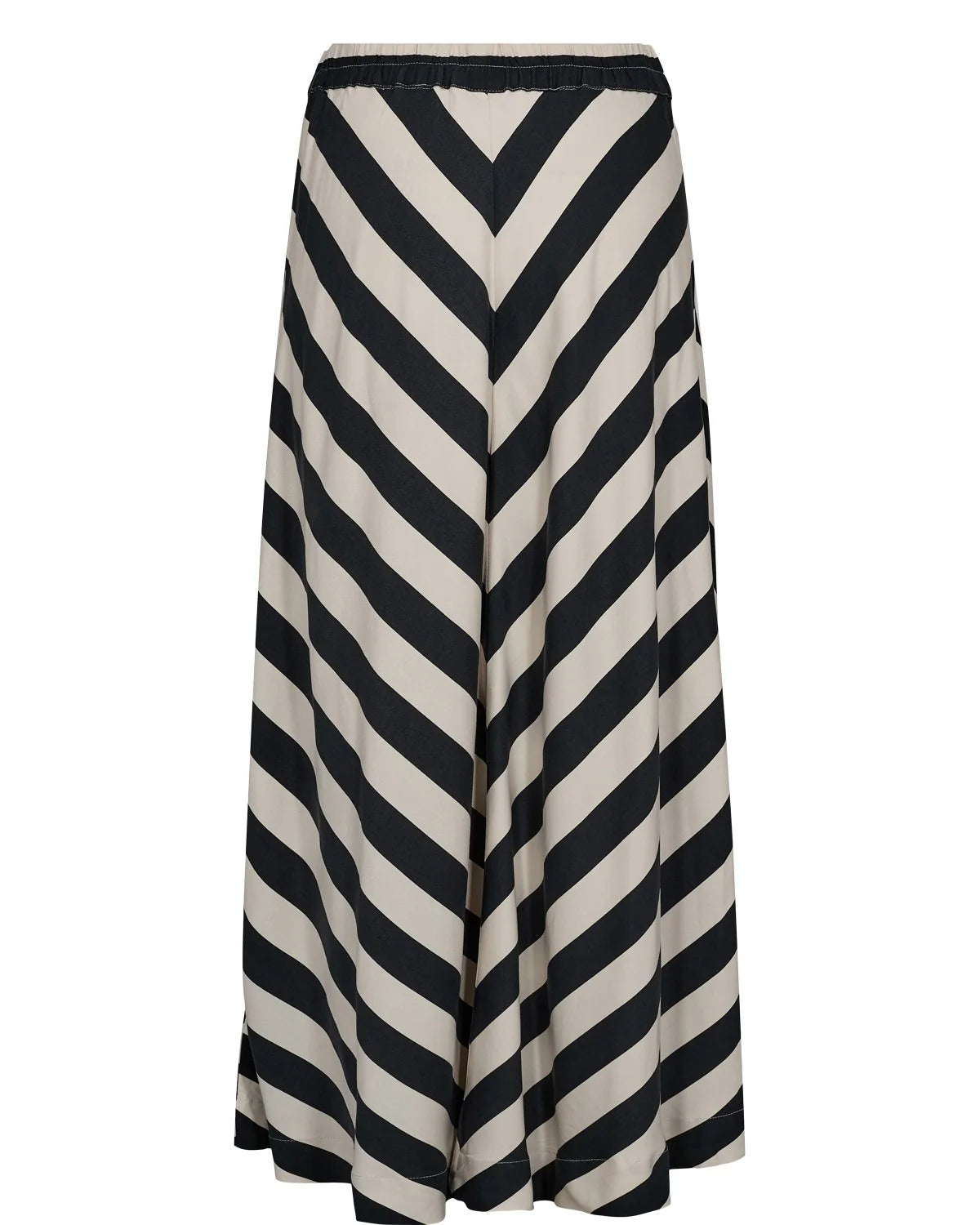 Numinzu Skirt, Caviar