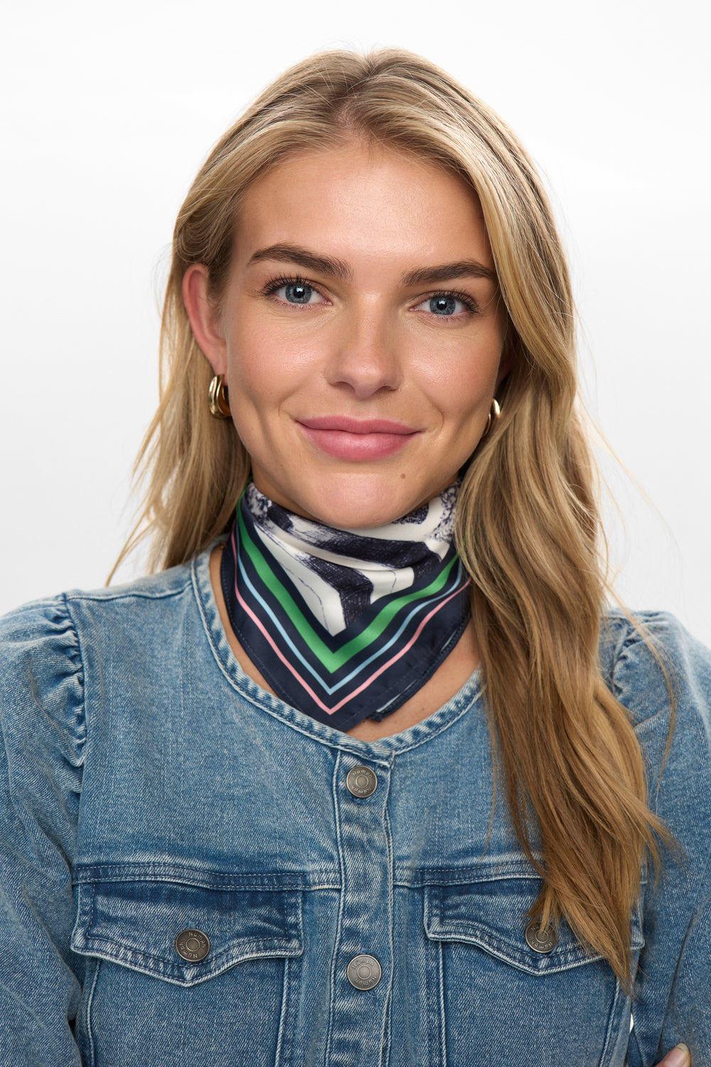 Numocha Satin Scarf, Cloud Dancer