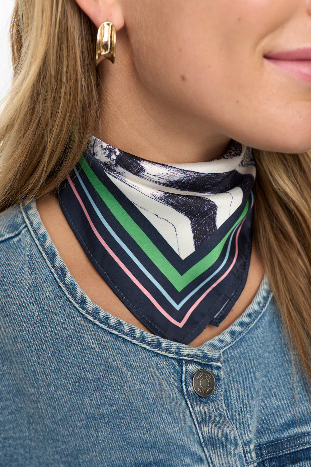 Numocha Satin Scarf, Cloud Dancer