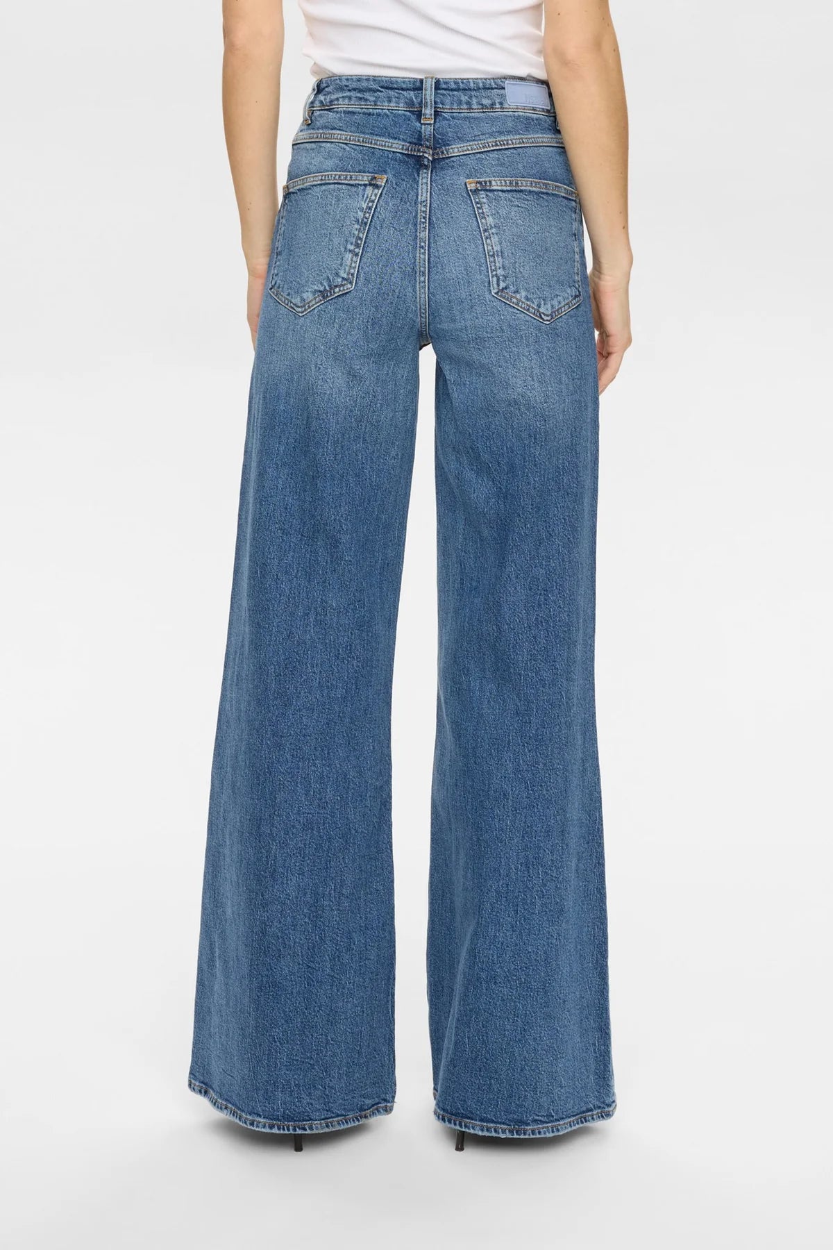 Nupisa Hr Wide Jeans, Medium Blue Denim