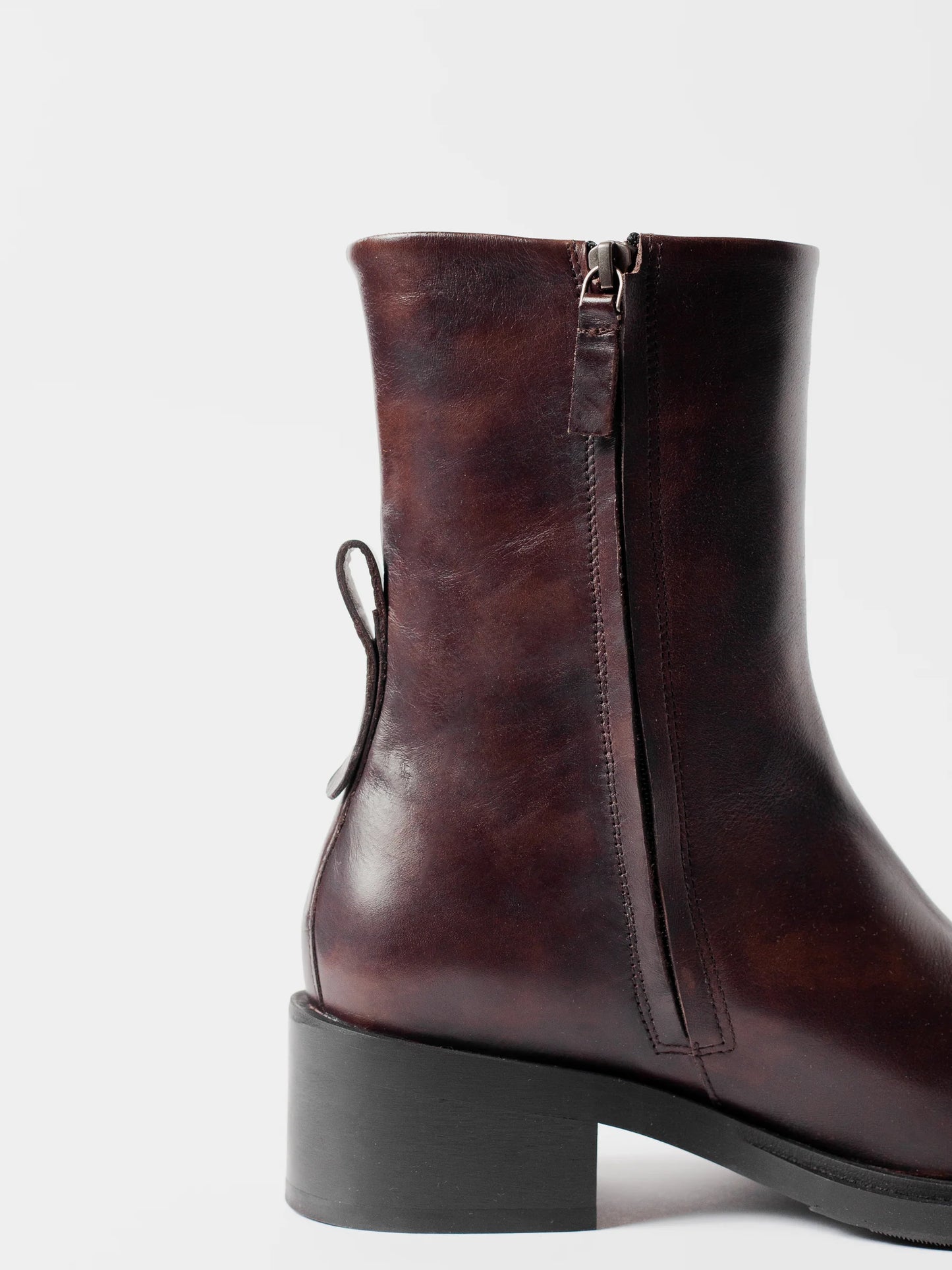 The Hedda, Washed Brown