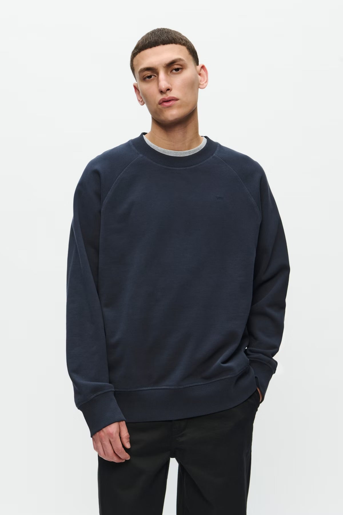 WWHester Sweatshirt, Salute