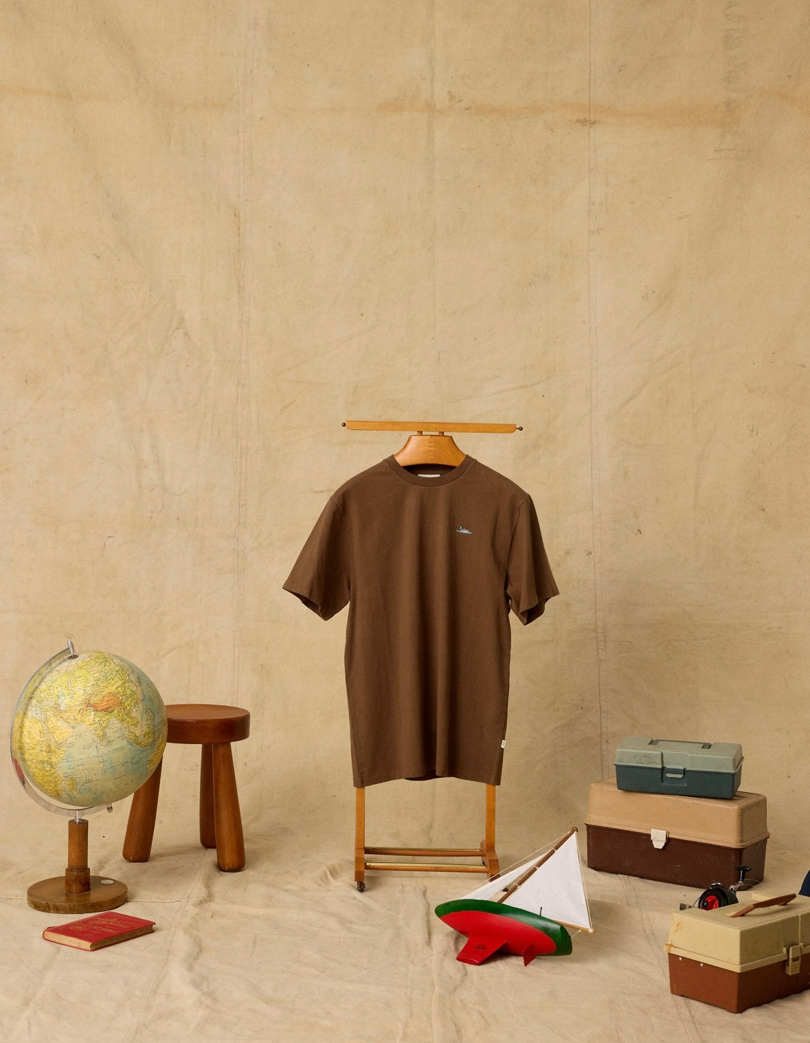 Duck T-shirt, Earth