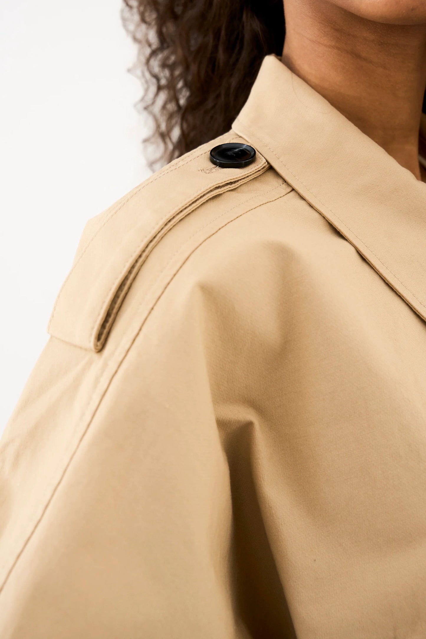 Katee Cape, Warm Beige