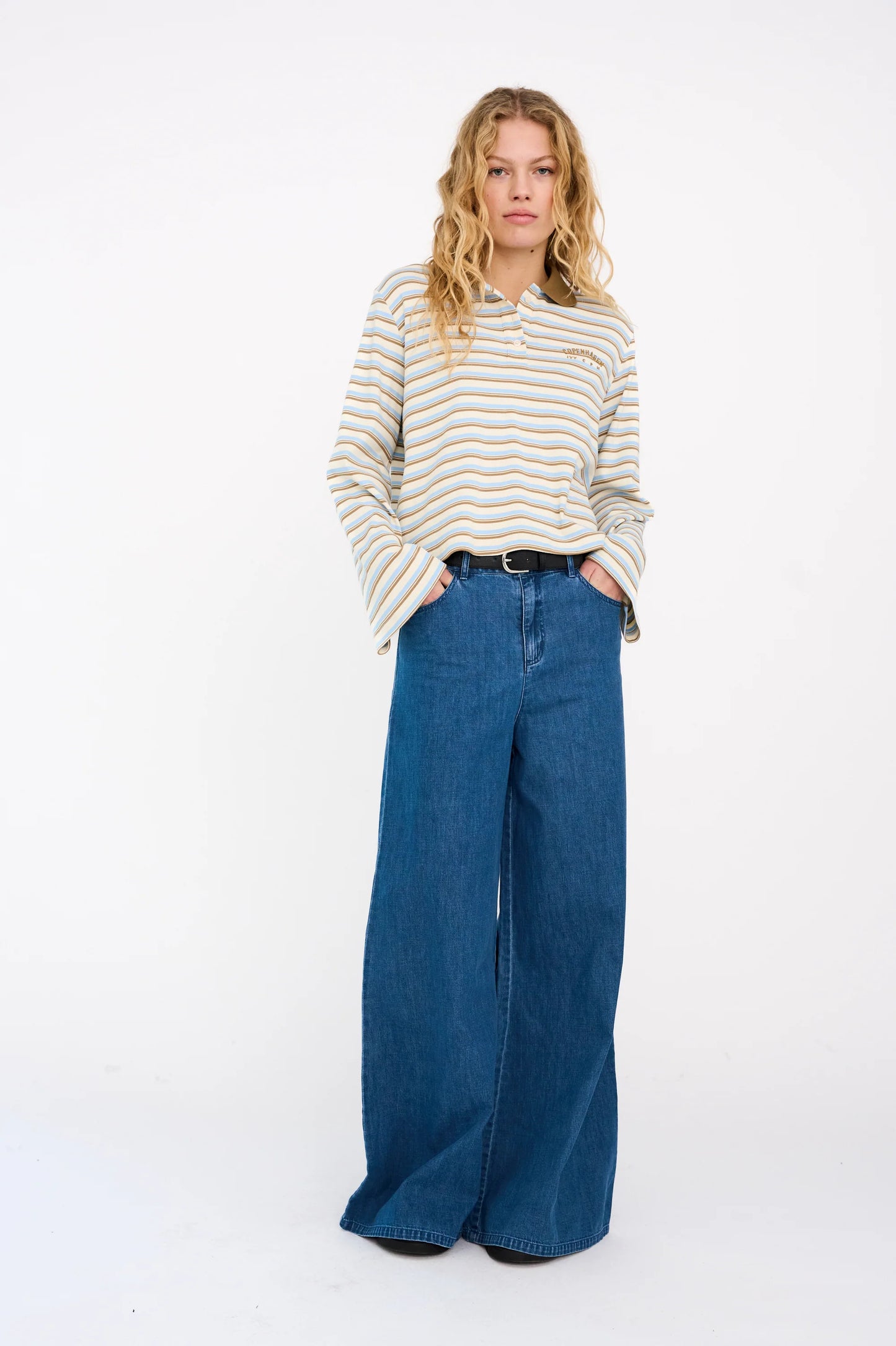 Malika Tyla Jeans, Mid Blue Denim
