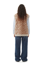 Ladda upp bild till gallerivisning, Leopard Jacquard Oversized Väst, Timber Wolf
