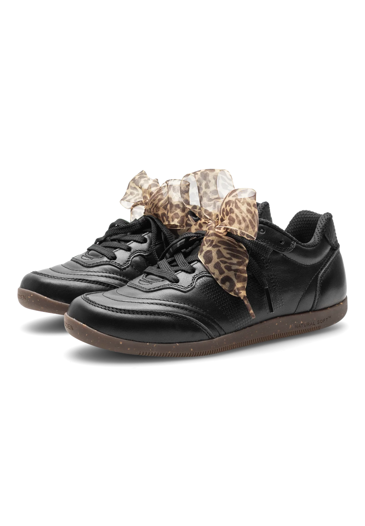Nanna L, Black