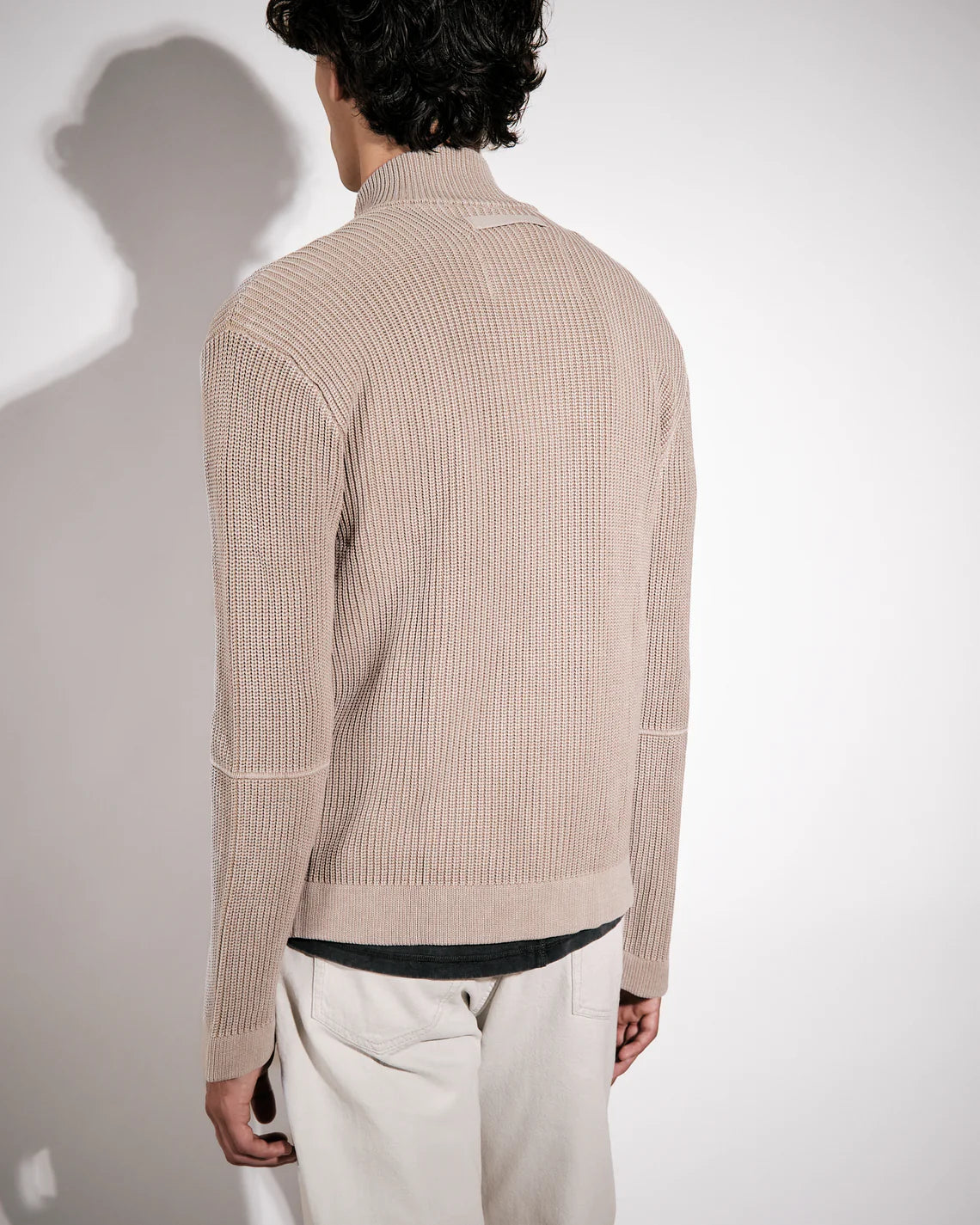 Seven, Khaki