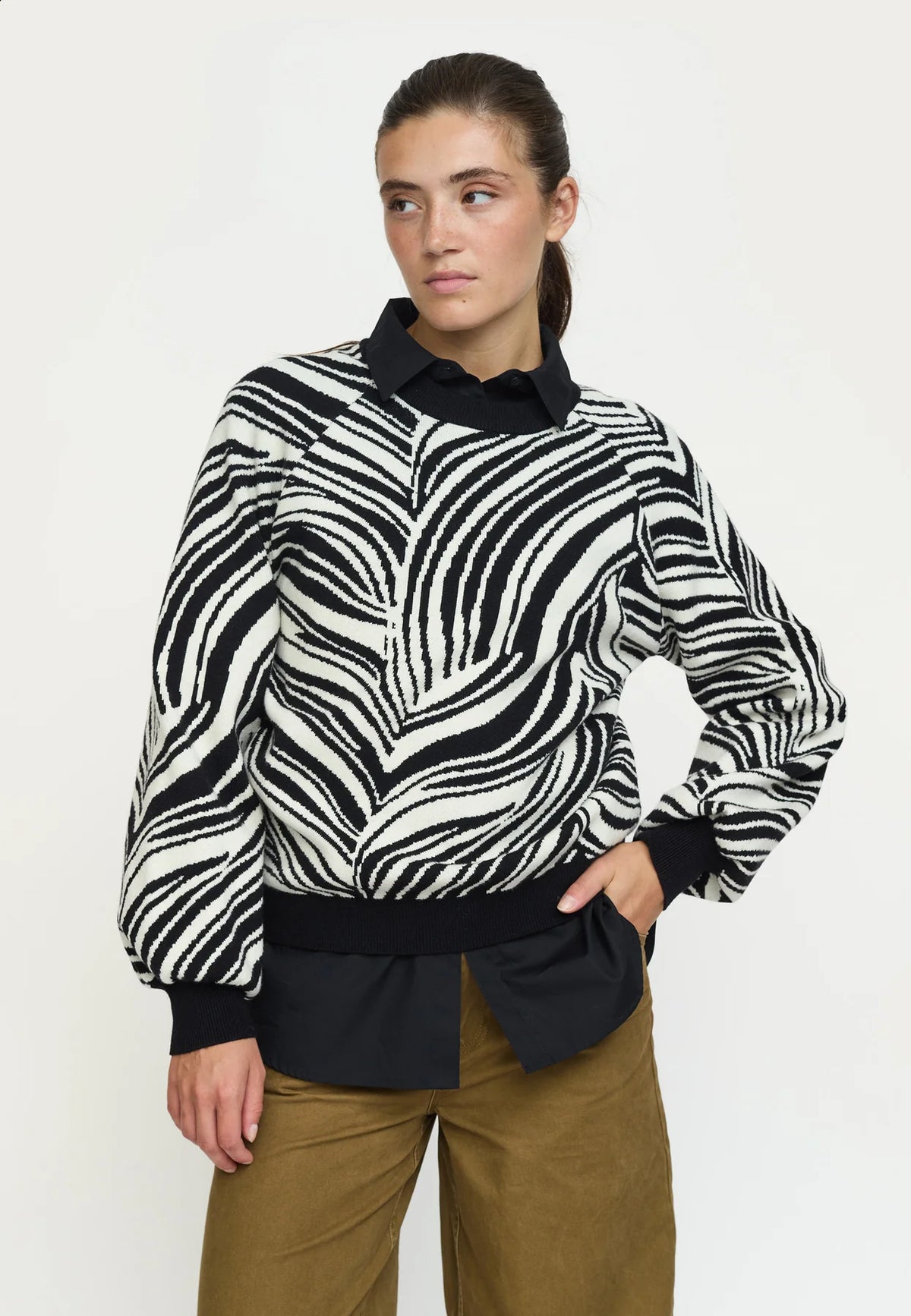 SRLynn Pattern Knit, Arctic Wolf