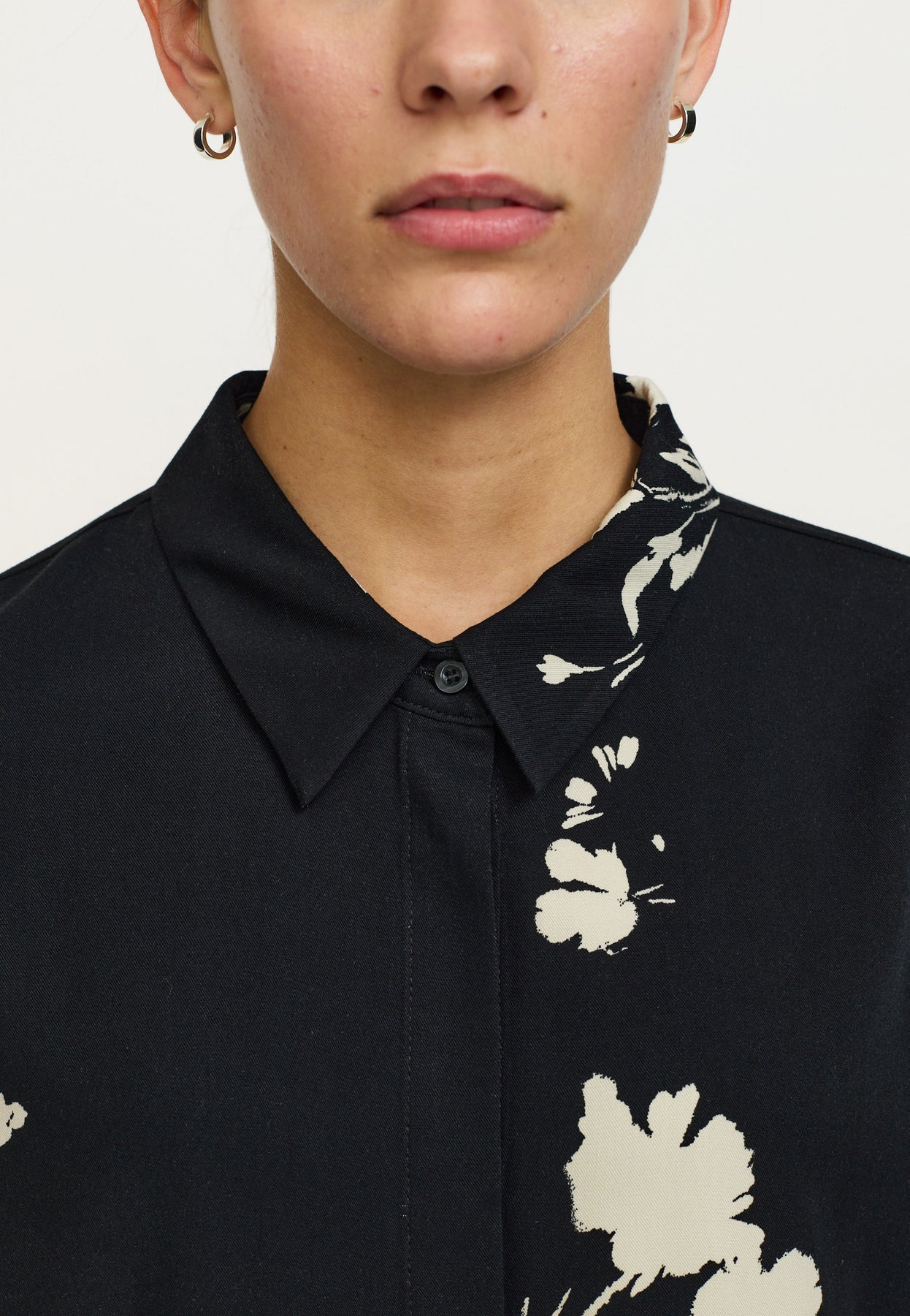 SRMelinda Freedom SS Shirt, Silent Flower Print