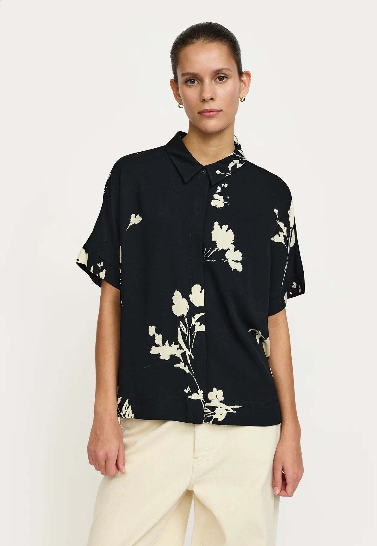 SRMelinda Freedom SS Shirt, Silent Flower Print