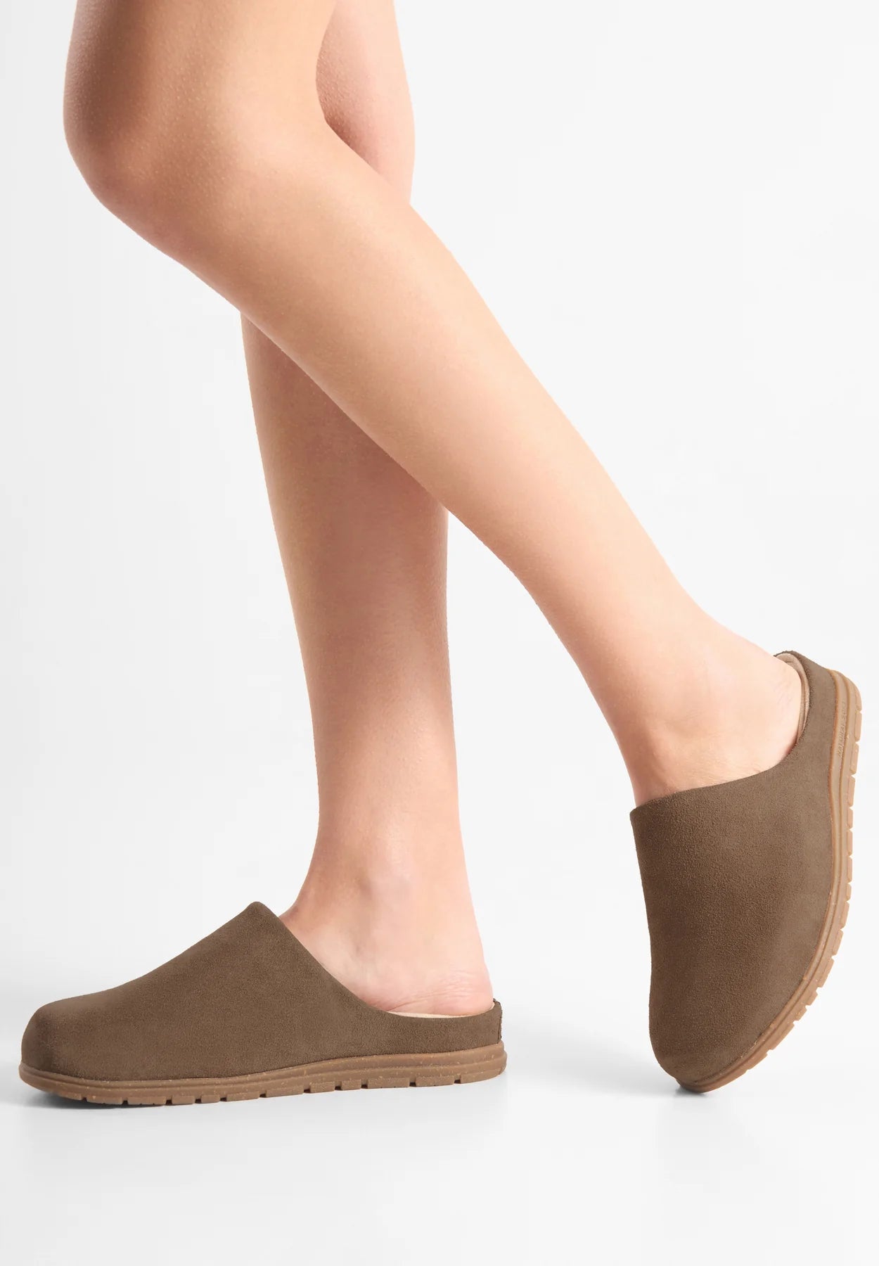 Silvi Clog, Cortado