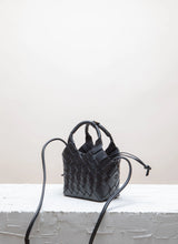 Ladda upp bild till gallerivisning, Misu Mini Cross-body Bag, Black
