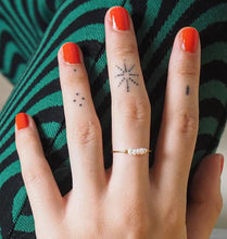 Ladda upp bild till gallerivisning, A Little Pearly Ring, Guld
